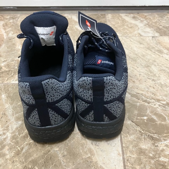 Swissport safety toe work sneakers NWT - Picture 7 of 9